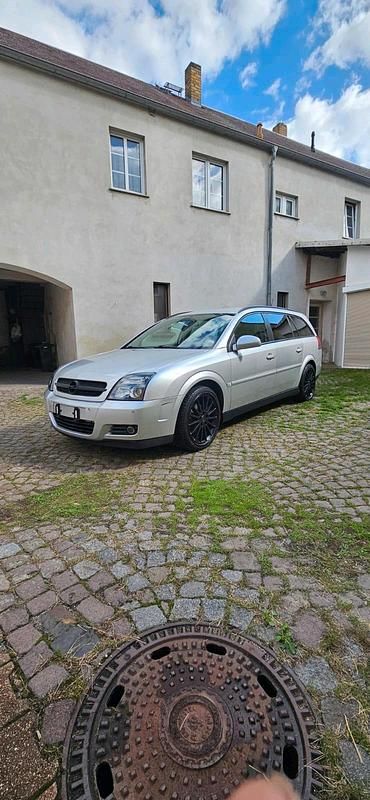 Silber Gebraucht 2005 Opel Vectra Kombi | 2.999 € (Etwas zu teuer) - Bild 1/4