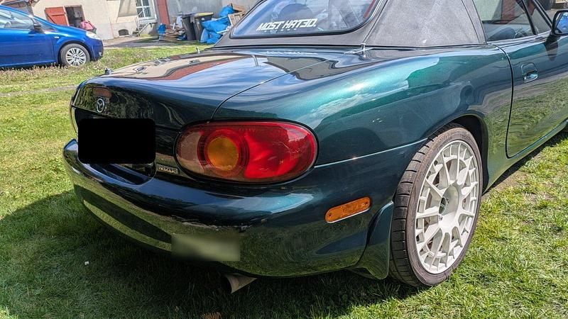 Second-hand Mazda MX5 110 CP (80 kW) 2000 Verde Cabrio