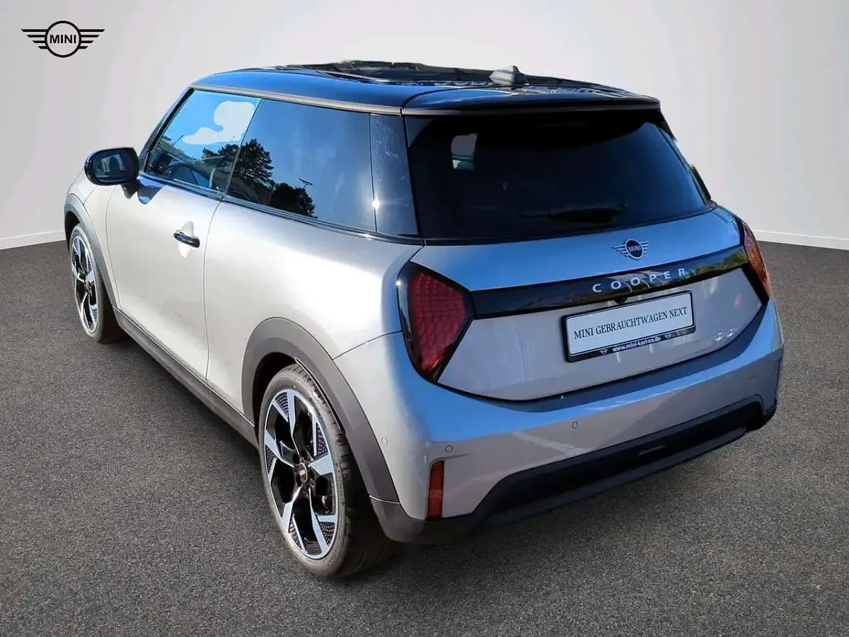 Gebraucht Mini Cooper S Favoured 204 PS (150 kW) 2025 Grau Kleinwagen