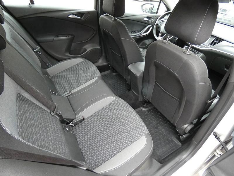 Gebraucht Opel Astra 122 PS (89 kW) 2020 Silber Kombi