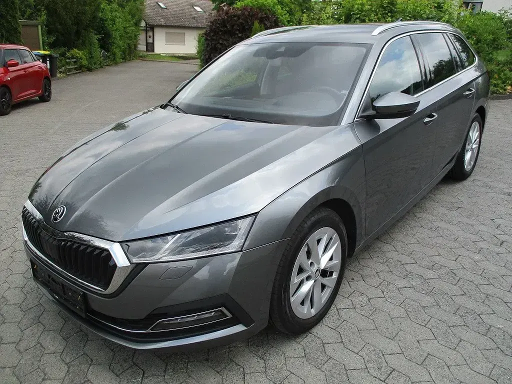 Gebraucht Skoda Octavia Style 150 PS (110 kW) 2023 Grau Limousine