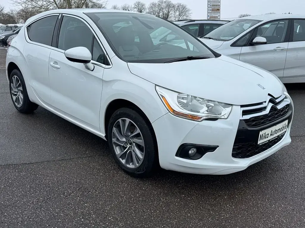Gebraucht Citroën DS4 So Chic 120 PS (88 kW) 2011 Weiß Kleinwagen