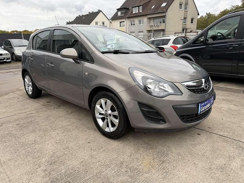 Gebraucht Opel Corsa Energy 87 PS (63 kW) 2014 Muskatgrau/muskat braun(m2) Kleinwagen