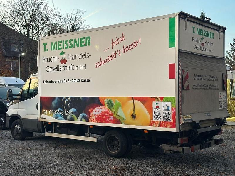 Gebraucht Iveco Daily 170 PS (125 kW) 2016 Weiß Van / Kleinbus