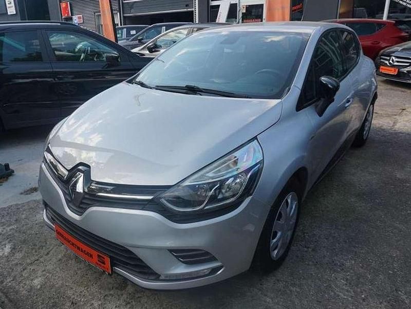Gebraucht Renault Clio IV LIMITED 90 PS (66 kW) 2017 Silber Kleinwagen