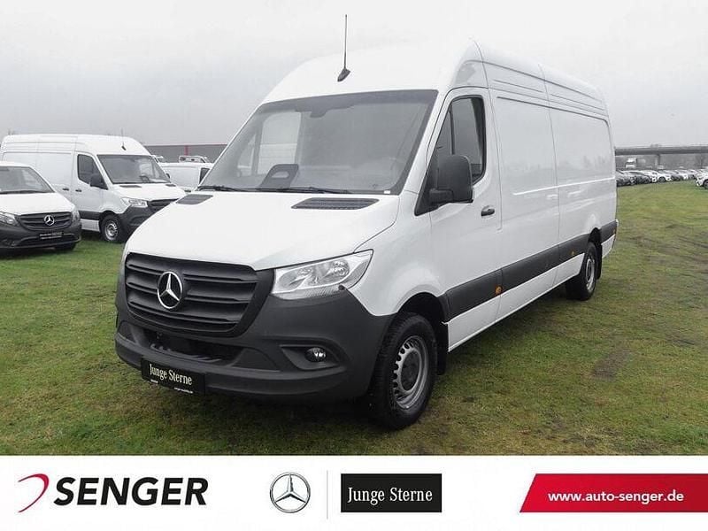 Second-hand Mercedes Sprinter 170 CP (125 kW) 2024 Alb Van