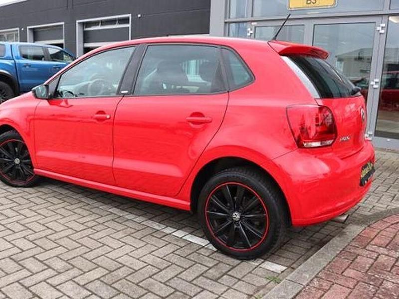 Gebraucht VW Polo Style 90 PS (66 kW) 2012 Rot Limousine