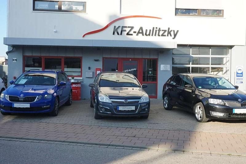 Piano black Gebraucht 2017 Opel Adam Kleinwagen | 8.900 € (Guter Preis) - Bild 1/1