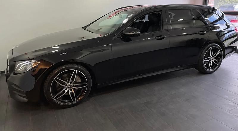 Gebraucht Mercedes E220 AMG line 194 PS (142 kW) 2020 Schwarz Kombi