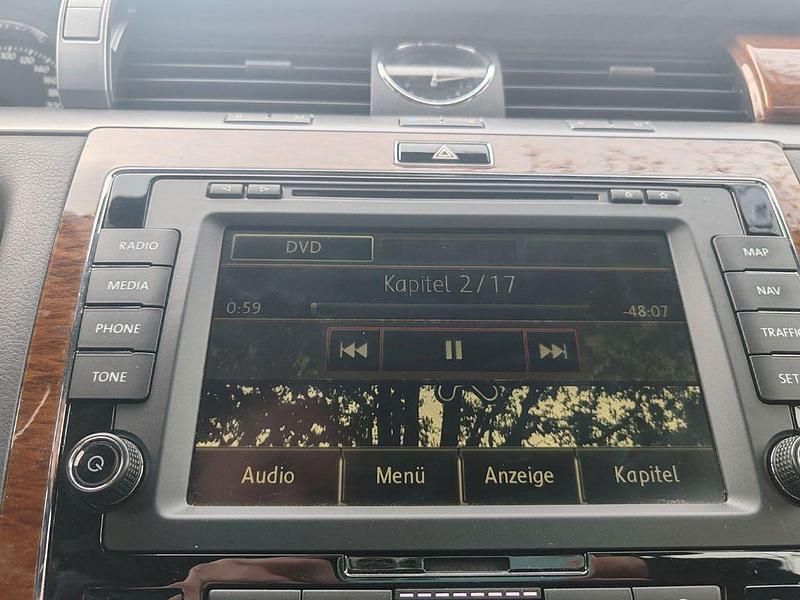 Second-hand VW Phaeton 245 CP (180 kW) 2015 Negru Berlinǎ