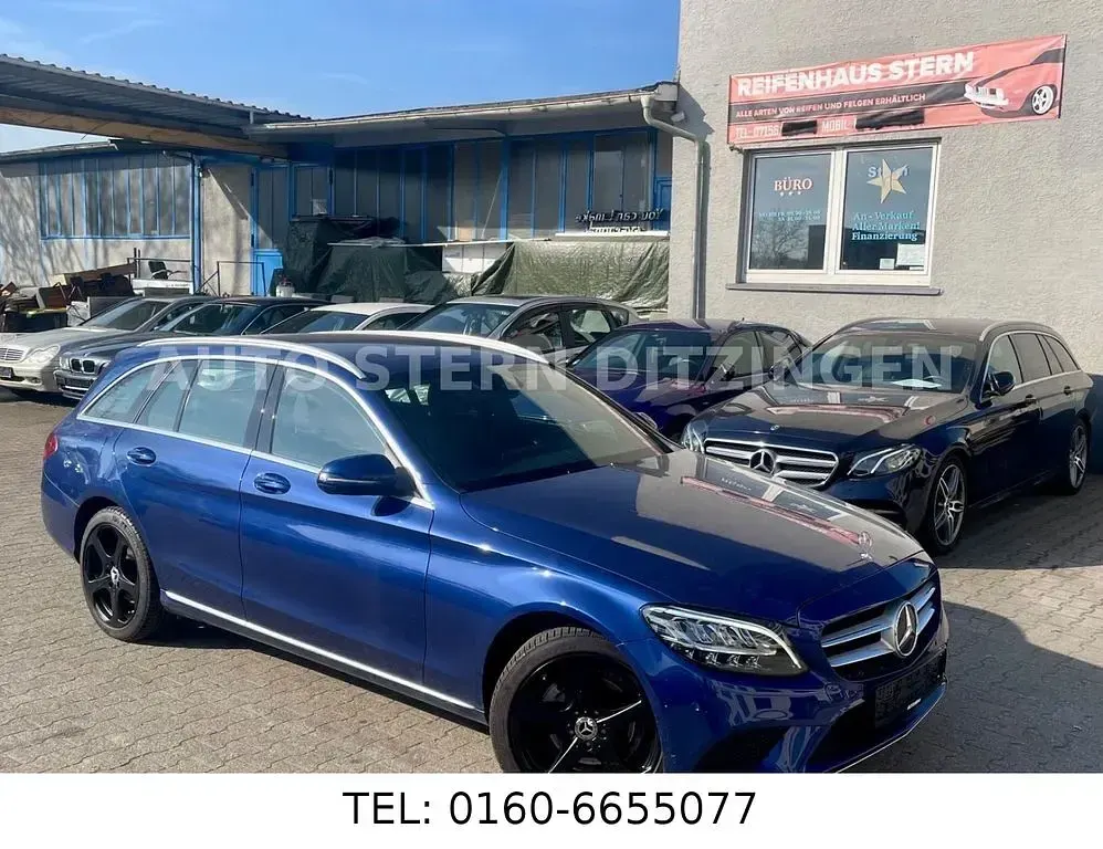 Gebraucht Mercedes 200 Avantgarde 160 PS (117 kW) 2020 Blau Kombi