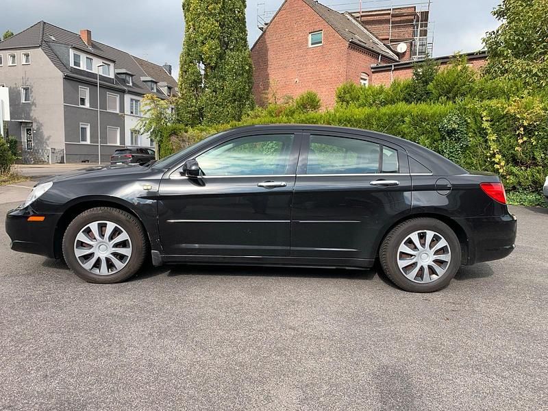 Gebraucht Chrysler Sebring 186 PS (136 kW) 2010 Schwarz Limousine
