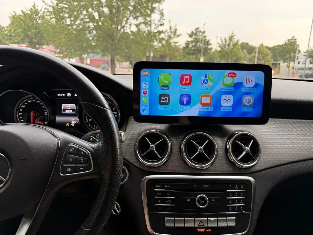 Gebraucht Mercedes GLA200 156 PS (114 kW) 2019 Grau SUV