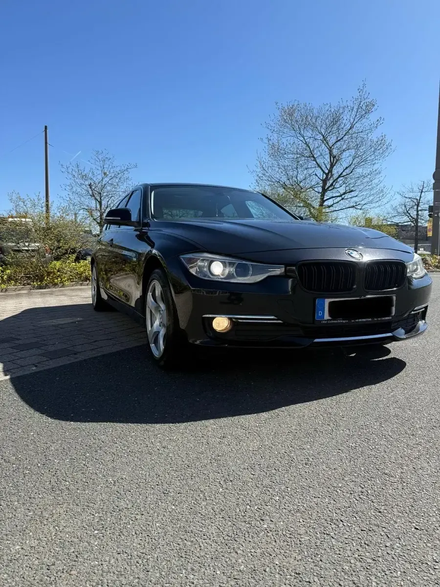 Usata BMW 320 184 CV (135 kW) 2013 Nero Berlina