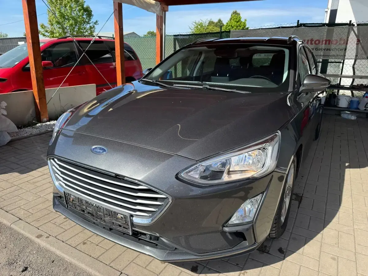 Occasion Ford Focus Cool & Connect 150 ch (110 kW) 2019 Gris Break
