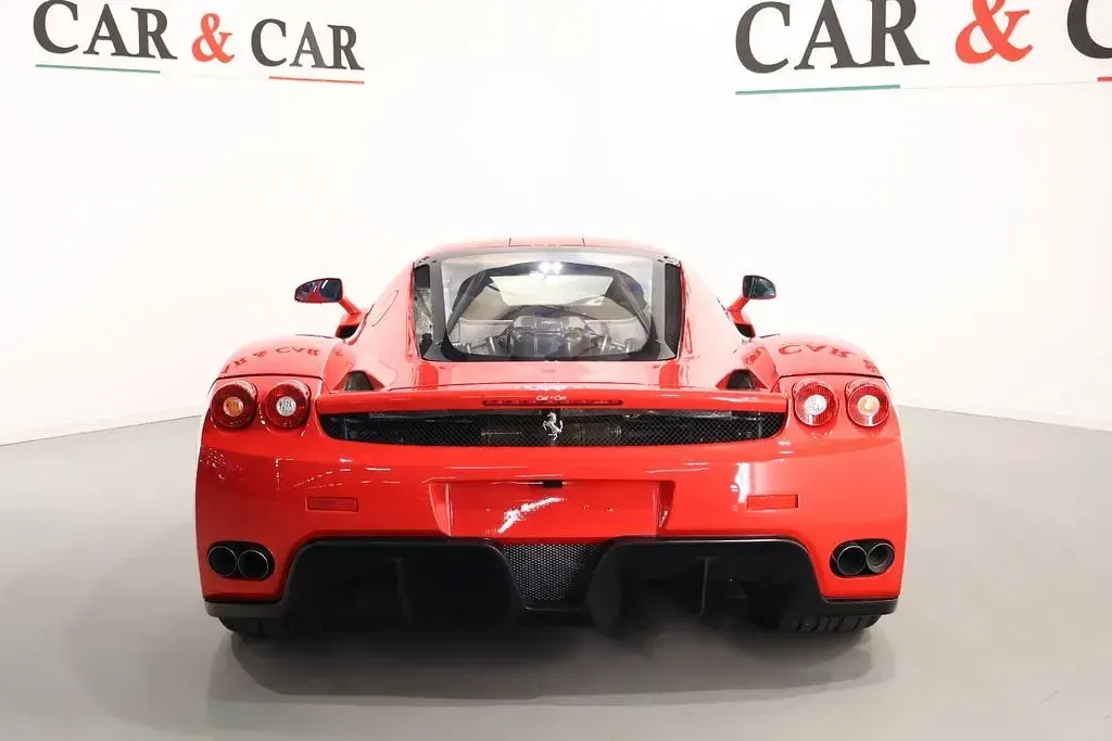 Gebraucht Ferrari Enzo 659 PS (484 kW) 2004 Rot Coupé