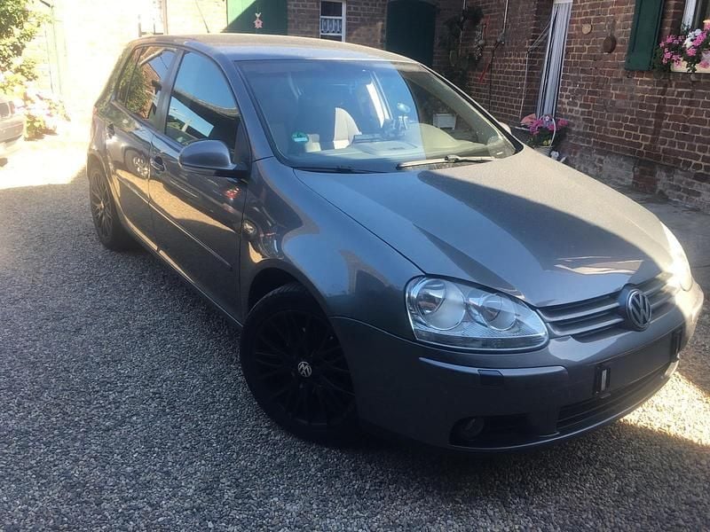Usata VW Golf V 105 CV (77 kW) 2007 Grigio Berlina
