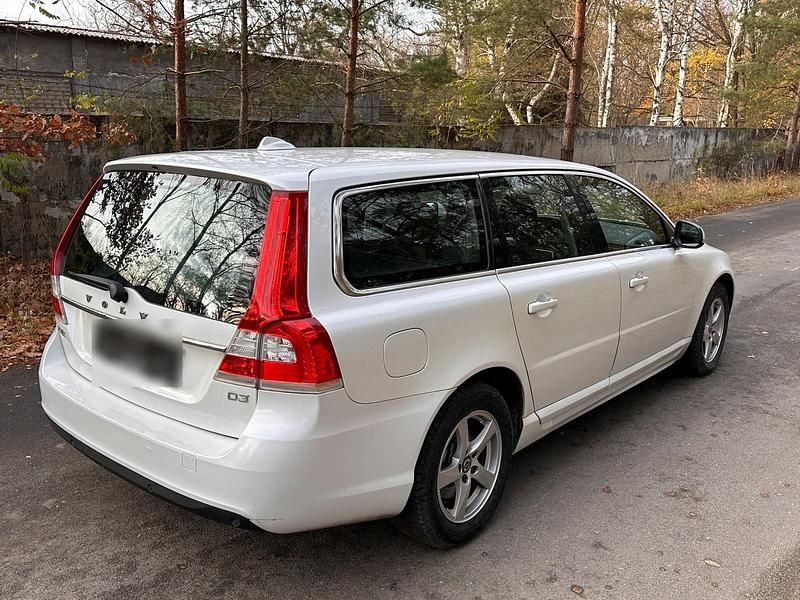 Gebraucht Volvo V70 150 PS (110 kW) 2016 Weiß Kombi