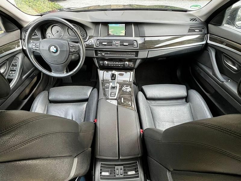 Używany BMW 520 190 KM (139 kW) 2016 Czarny Sedan/Limuzyna