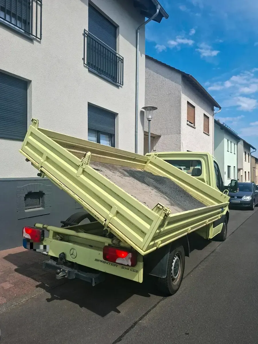 Gebraucht Mercedes Sprinter 143 PS (105 kW) 2020 Grün Van