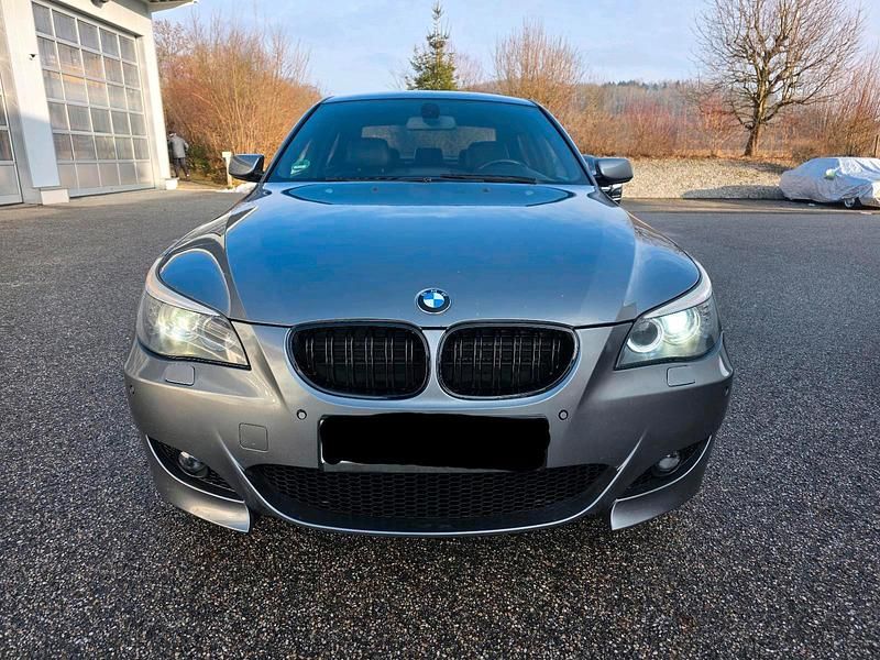 Grau Gebraucht 2009 BMW 525 M Sport Limousine | 6.900 € (Guter Preis) - Bild 1/4