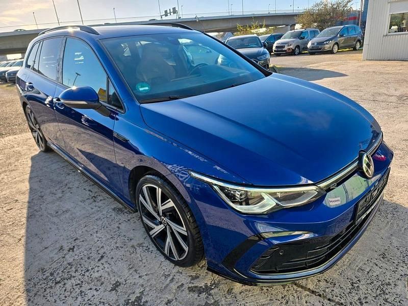 Gebraucht VW Golf VIII R-line 190 PS (139 kW) 2022 Lapiz blue Kombi