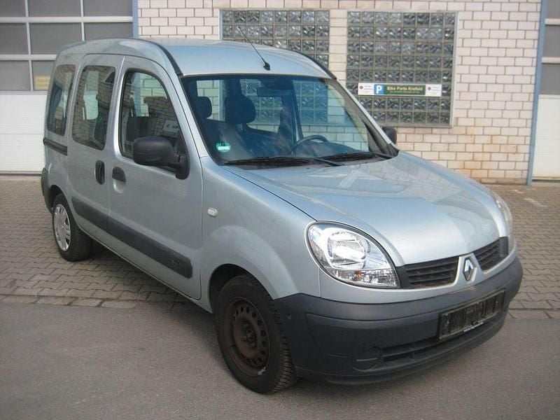 Gebraucht Renault Kangoo 75 PS (55 kW) 2008 Silber Van / Kleinbus