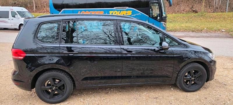 Gebraucht VW Touran 150 PS (110 kW) 2019 Schwarz Van / Kleinbus