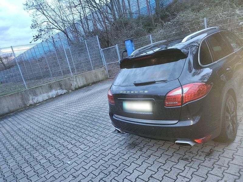 Gebraucht Porsche Cayenne 245 PS (180 kW) 2013 Schwarz SUV