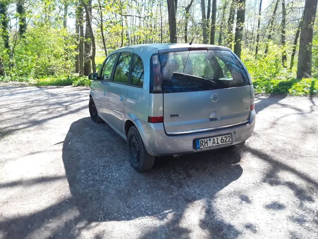 Second-hand Opel Meriva 105 CP (77 kW) 2006 Argintiu Monovolum