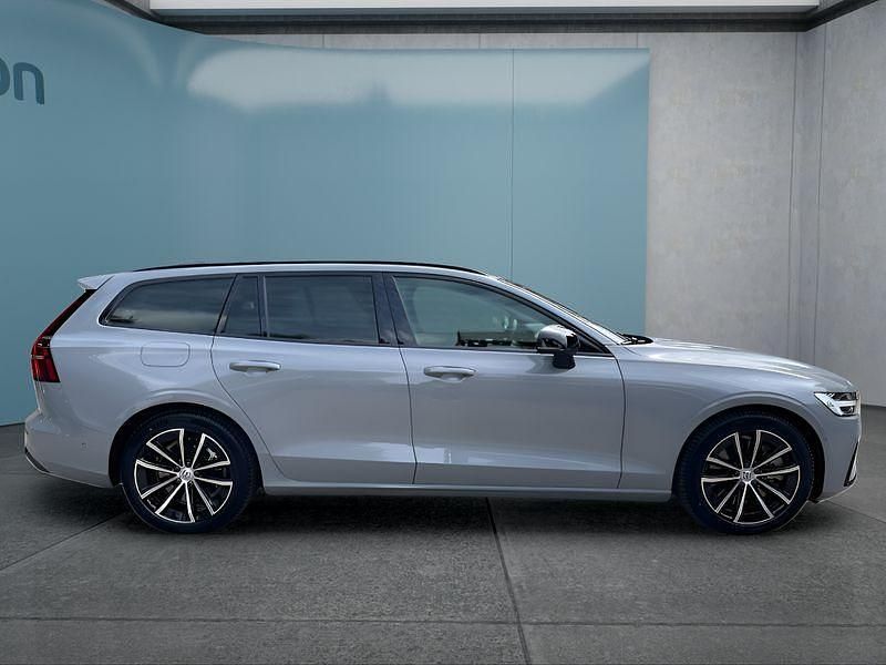 Gebraucht Volvo V60 455 PS (334 kW) 2025 Grau Kombi
