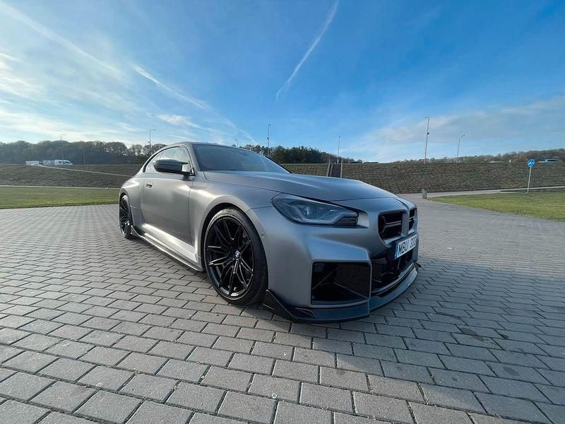 Grau Gebraucht 2024 BMW M2 Performance Coupé | 65.000 € (Etwas zu teuer) - Bild 1/2