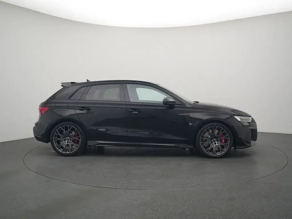 Gebraucht Audi RS3 Sport 400 PS (294 kW) 2025 Mythosschwarz Limousine
