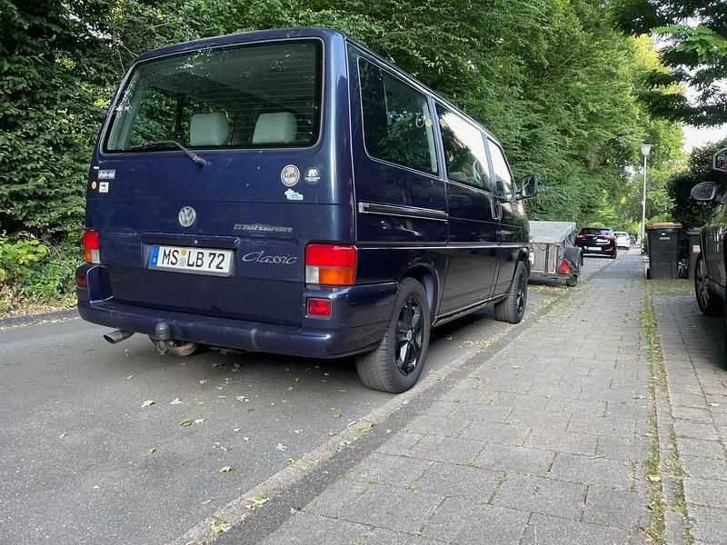 Gebraucht VW Multivan 140 PS (102 kW) 1996 Blau Van