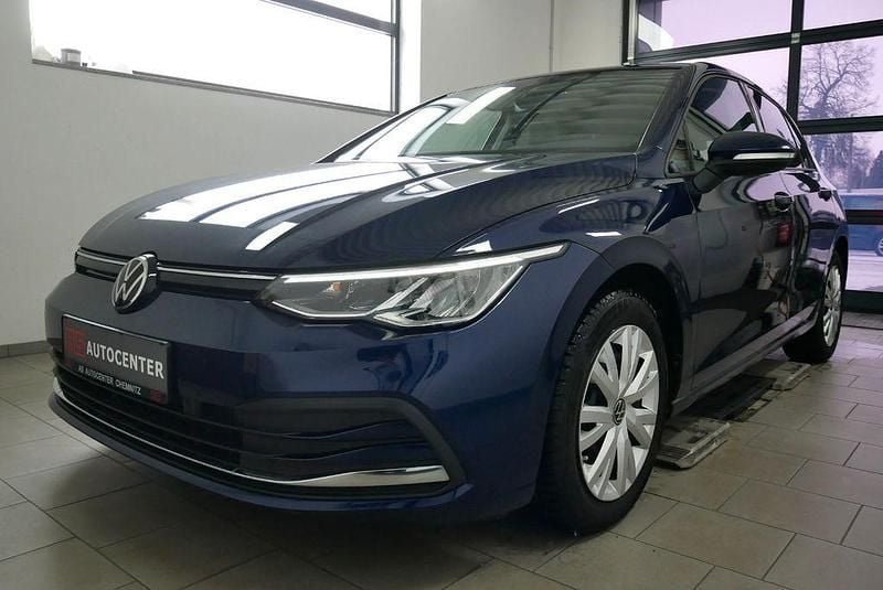 Gebraucht VW Golf VIII Active 150 PS (110 kW) 2021 Blau Limousine