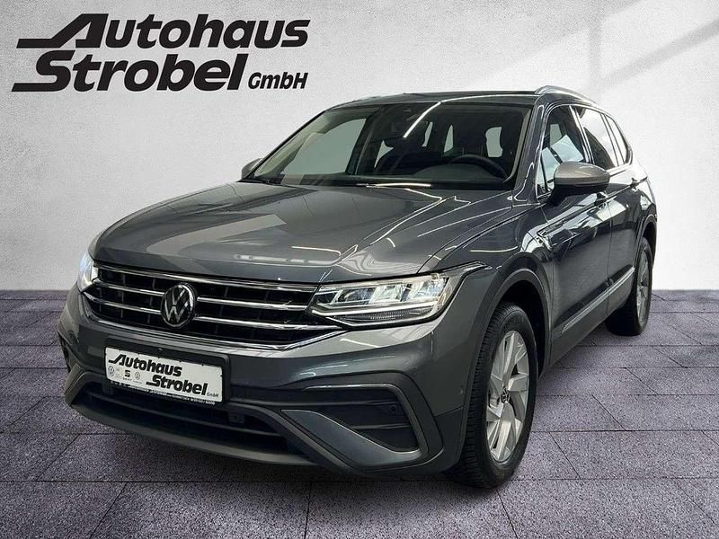 Gebraucht VW Tiguan Allspace Life 190 PS (139 kW) 2023 Platinum grey metallic (metallic) SUV