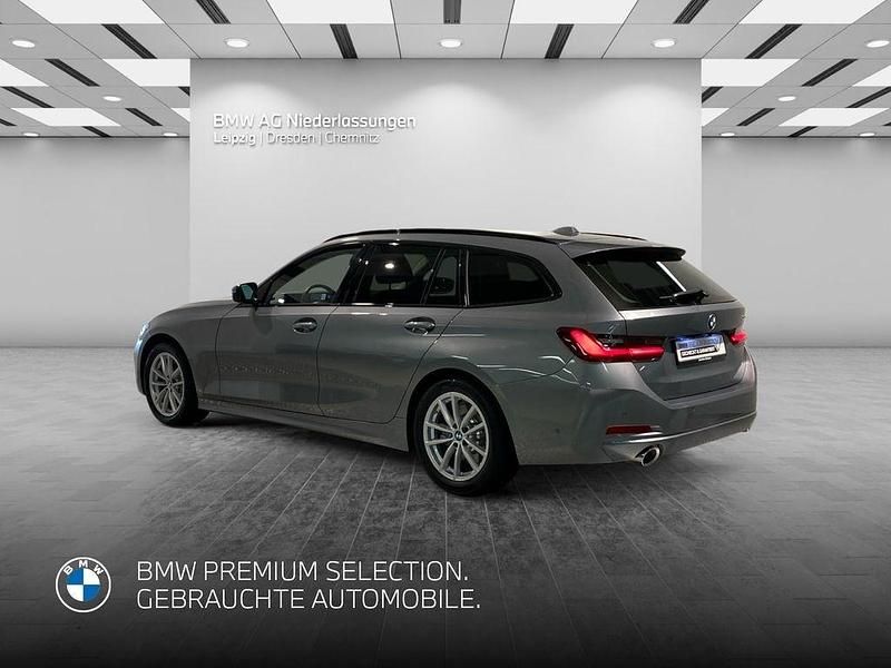 Gebraucht BMW 330 Shadowline 245 PS (180 kW) 2023 Grau Kombi