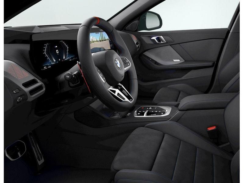 Gebraucht BMW M135 Performance 300 PS (220 kW) 2025 Schwarz Kleinwagen