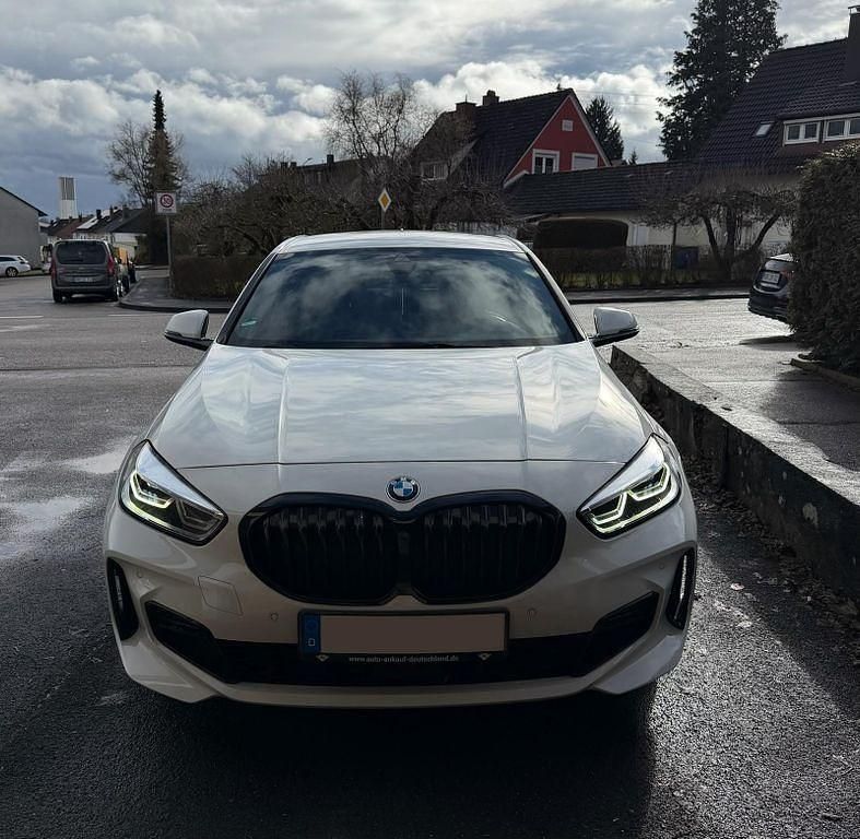 Gebraucht BMW 118 M Sport 140 PS (102 kW) 2020 Weiß Kleinwagen