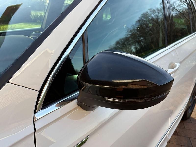 Gebraucht VW Tiguan Sound 150 PS (110 kW) 2018 Weiß SUV