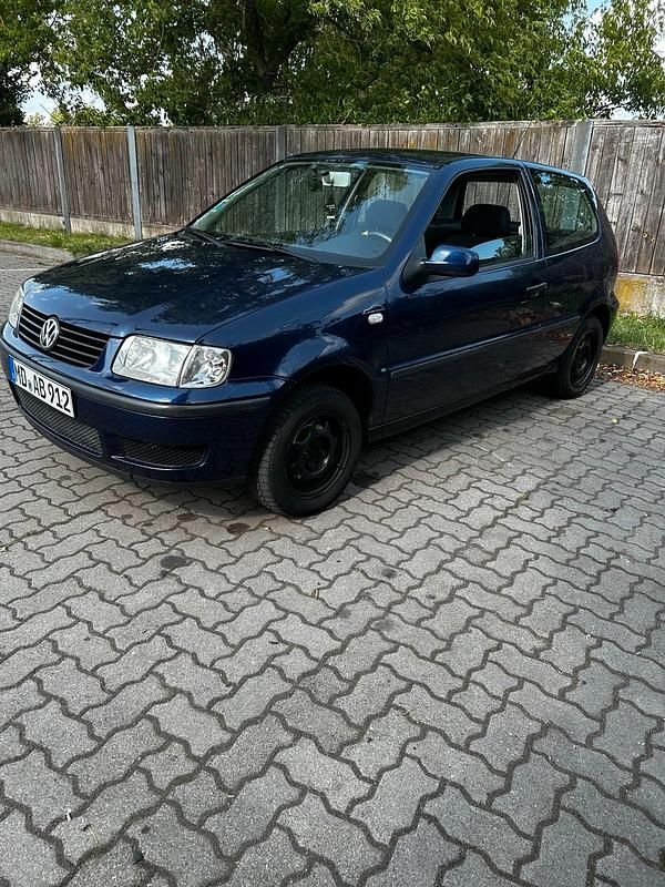 Blau Gebraucht 2001 VW Polo Kleinwagen | 400 € (Superpreis) - Bild 1/4