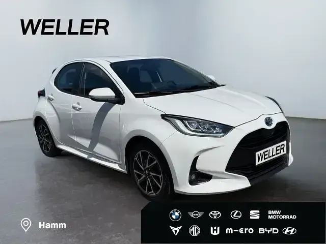 Gebraucht Toyota Yaris Team 116 PS (85 kW) 2022 Weiß Kleinwagen