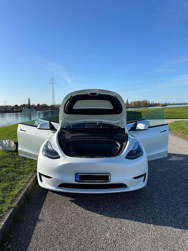 Gebraucht Tesla Model Y 377 kW (513 PS) 2022 Weiß SUV