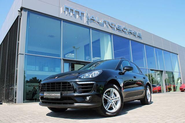 Schwarz Gebraucht 2017 Porsche Macan Turbo SUV | 34.900 € (Superpreis) - Bild 1/4