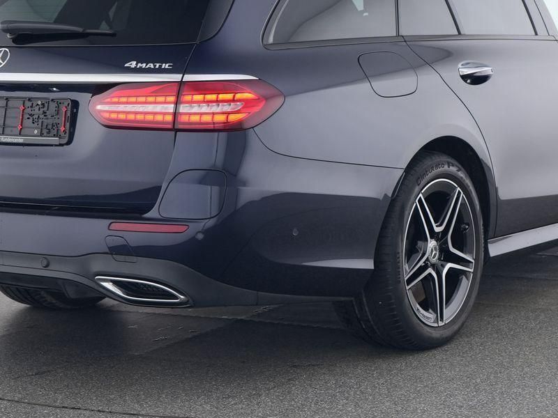 Gebraucht Mercedes E300 AMG line 194 PS (142 kW) 2023 Nautikblau metallic Kombi