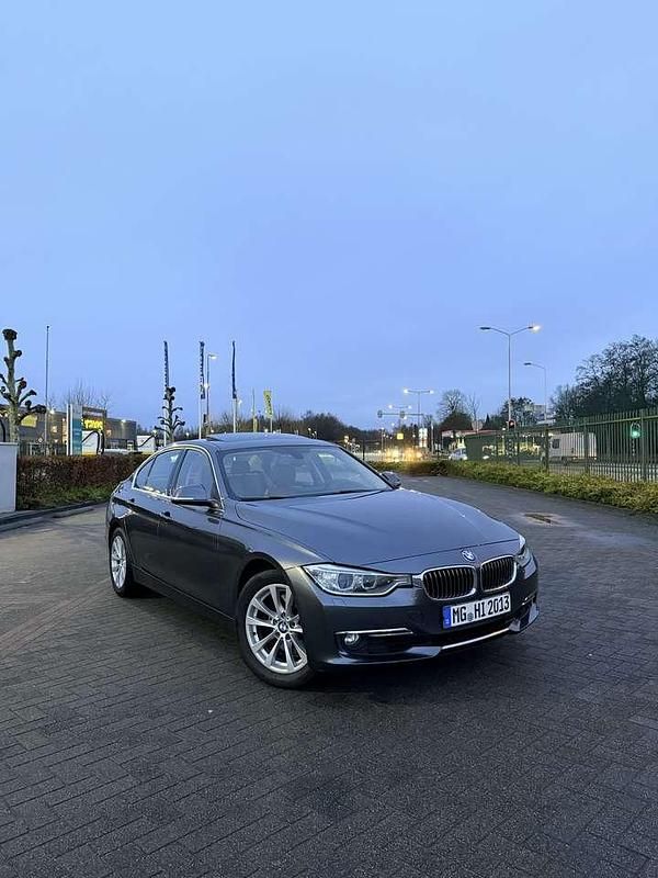 Gebraucht BMW 330 Performance 258 PS (189 kW) 2013 Limousine
