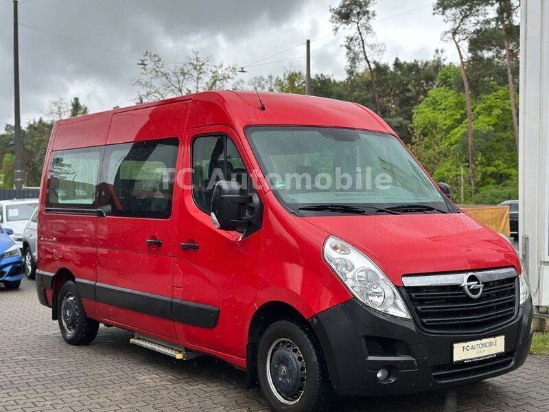 Rot Gebraucht 2016 Opel Movano Van | 16.990 € (Teuer) - Bild 1/4