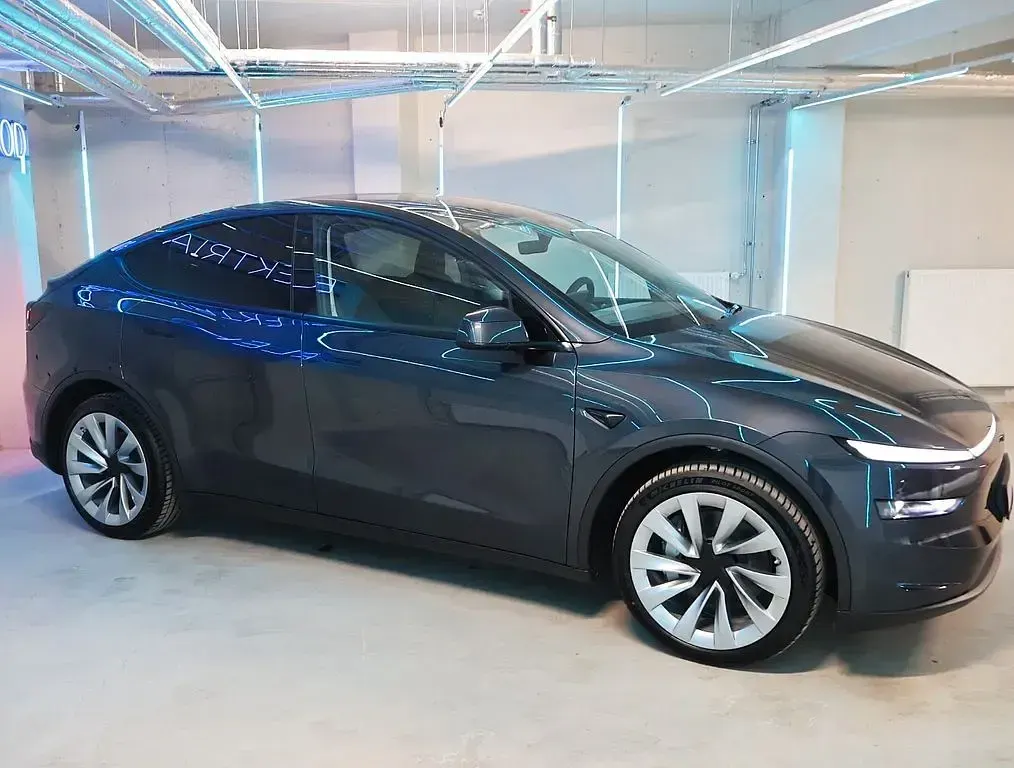 Gebraucht Tesla Model Y 378 kW (514 PS) 2026 Grau SUV