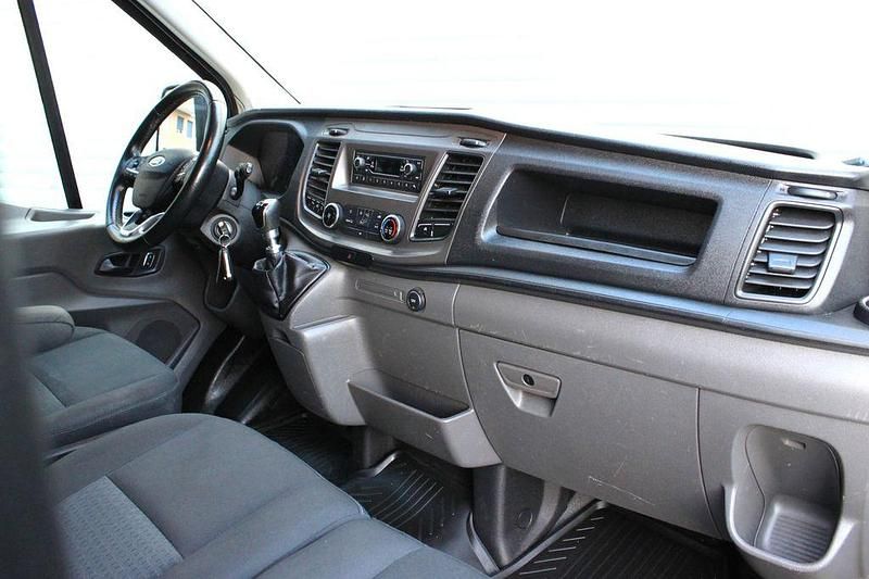 Gebraucht Ford Transit Trend 105 PS (77 kW) 2019 Blau Van / Kleinbus