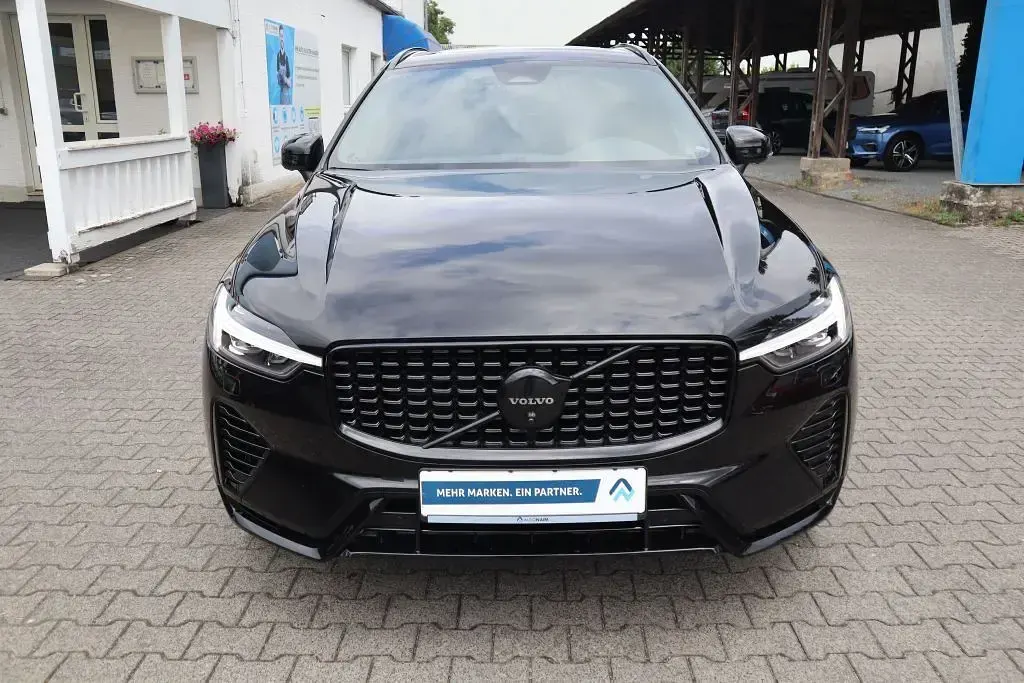 Gebraucht Volvo XC60 Plus 455 PS (334 kW) 2024 Onyx black SUV